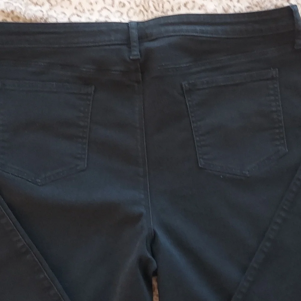 CHICO'S GIRLFRIEND SLIM LEG ANKLE JEANS IN DARK RINSE - Picture 7 of 9